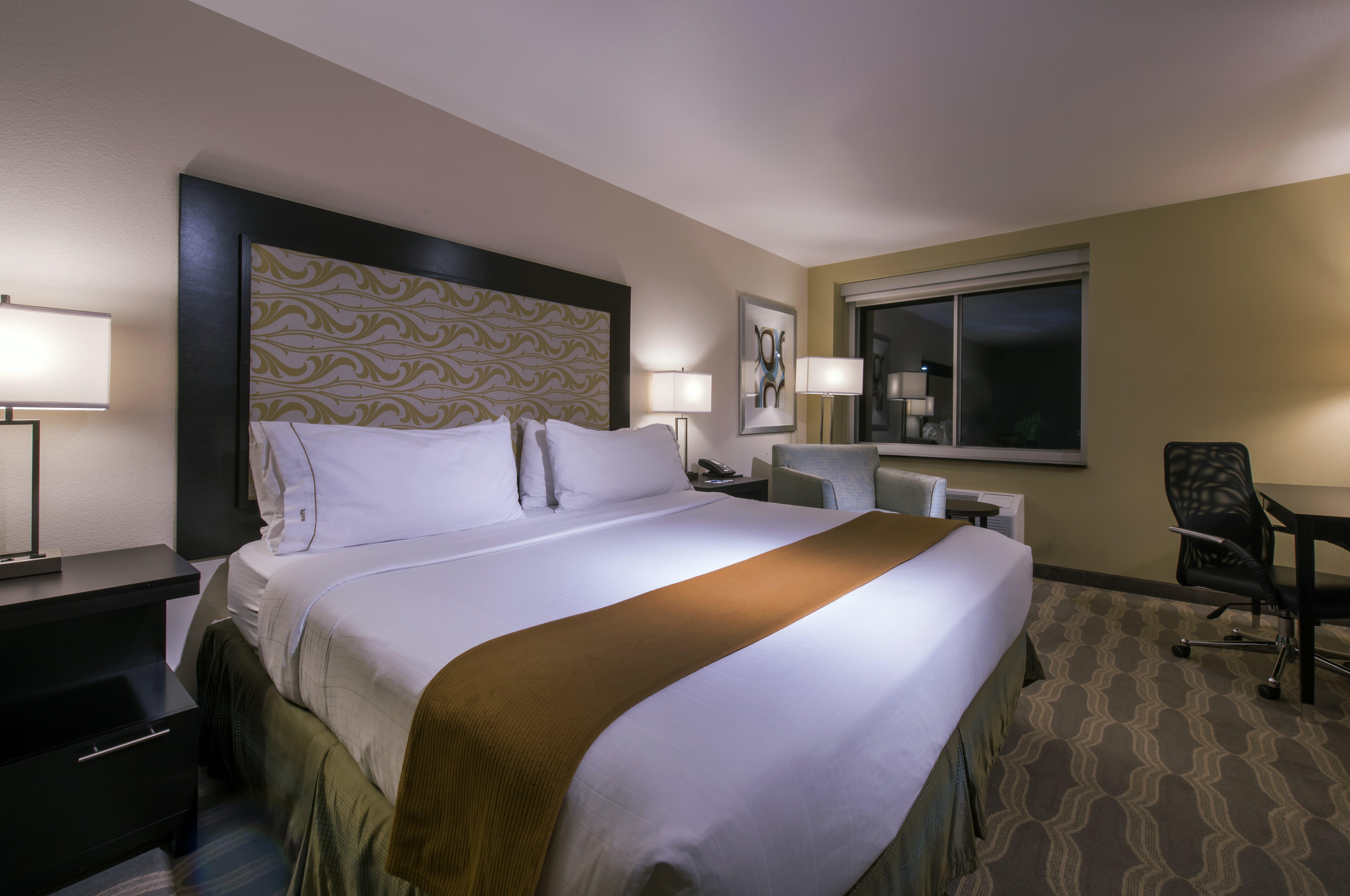Holiday Inn Express & Suites Colorado Springs Central By Ihg Luaran gambar
