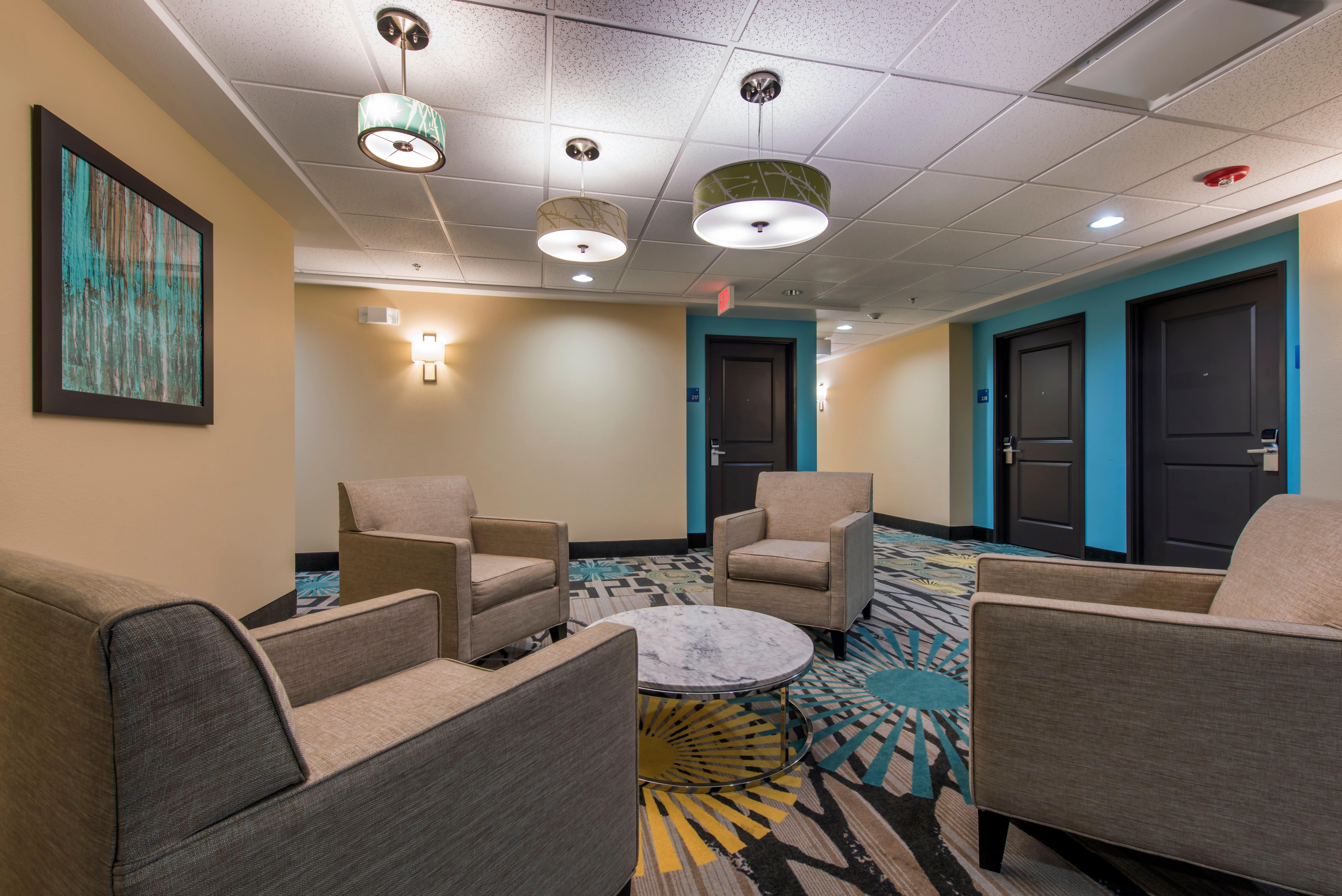 Holiday Inn Express & Suites Colorado Springs Central By Ihg Luaran gambar