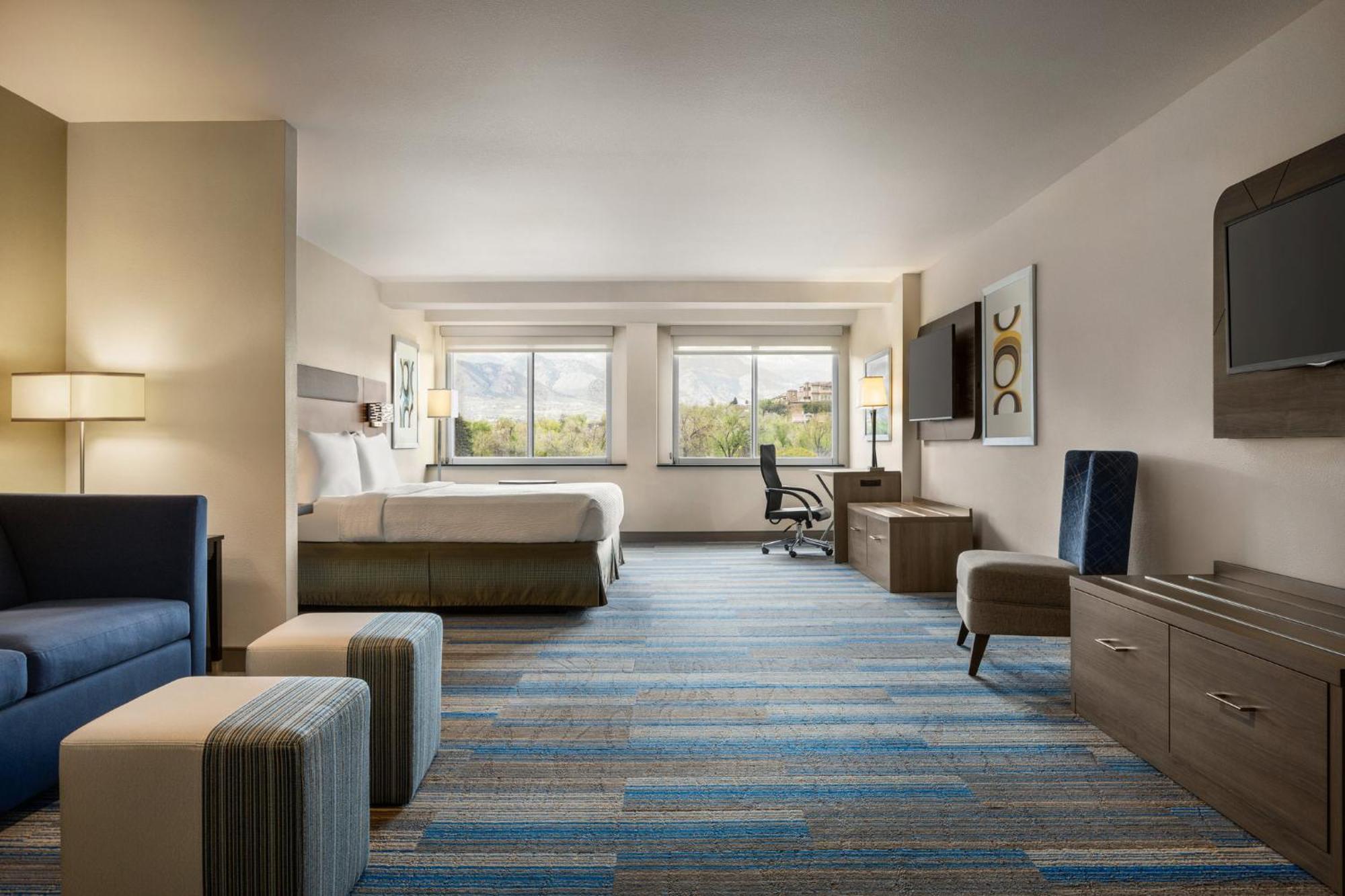Holiday Inn Express & Suites Colorado Springs Central By Ihg Luaran gambar