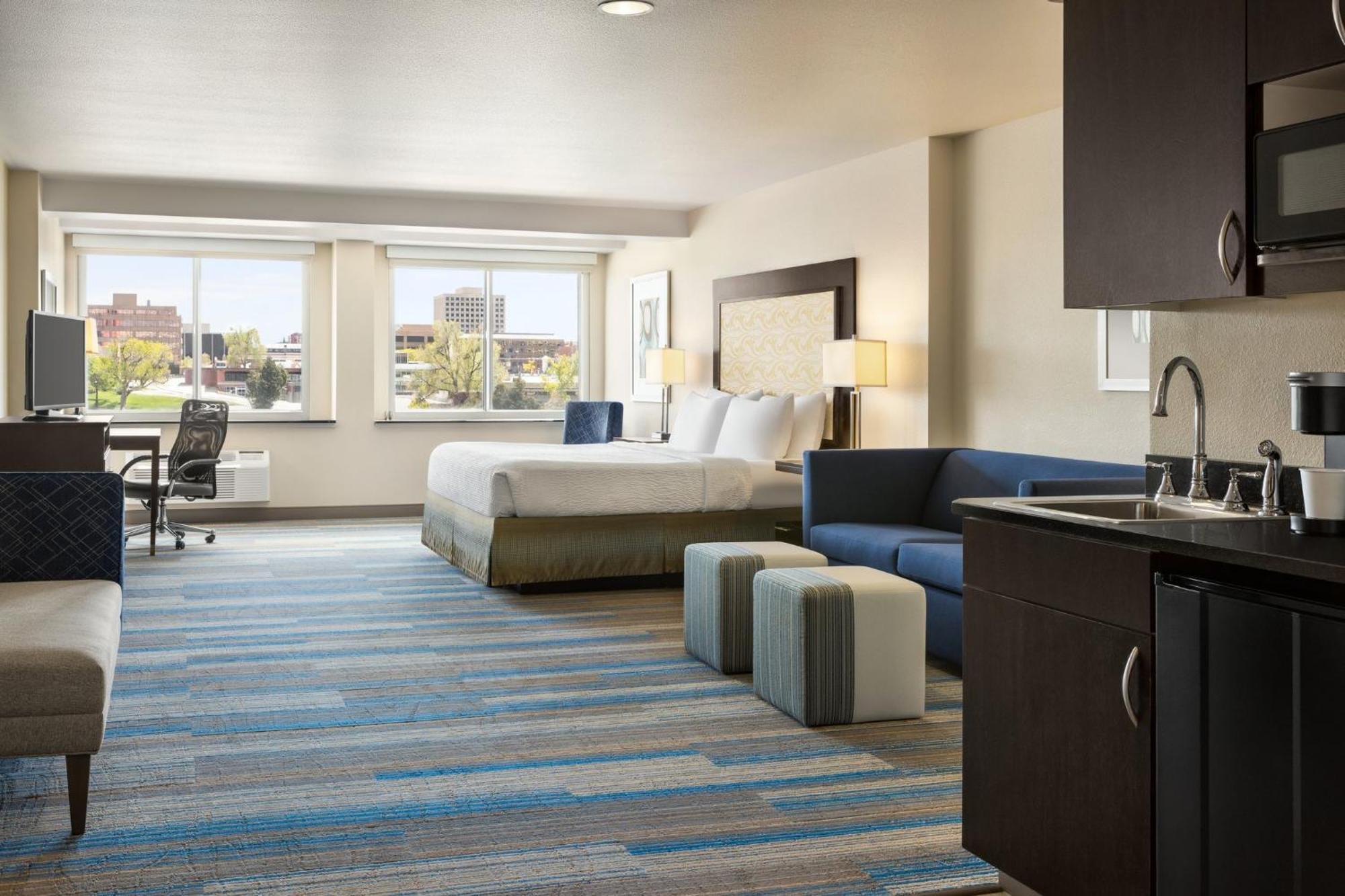 Holiday Inn Express & Suites Colorado Springs Central By Ihg Luaran gambar