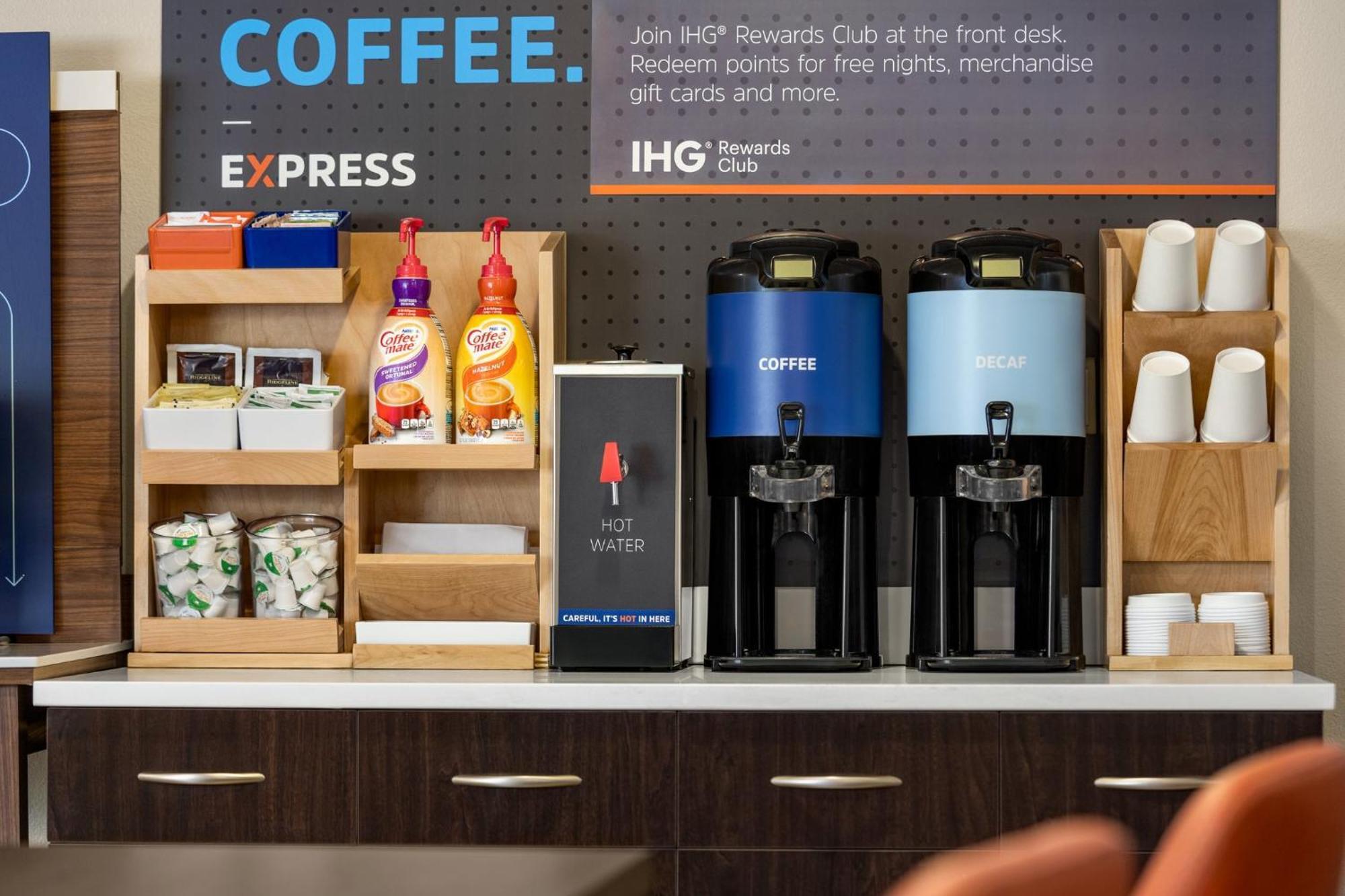 Holiday Inn Express & Suites Colorado Springs Central By Ihg Luaran gambar