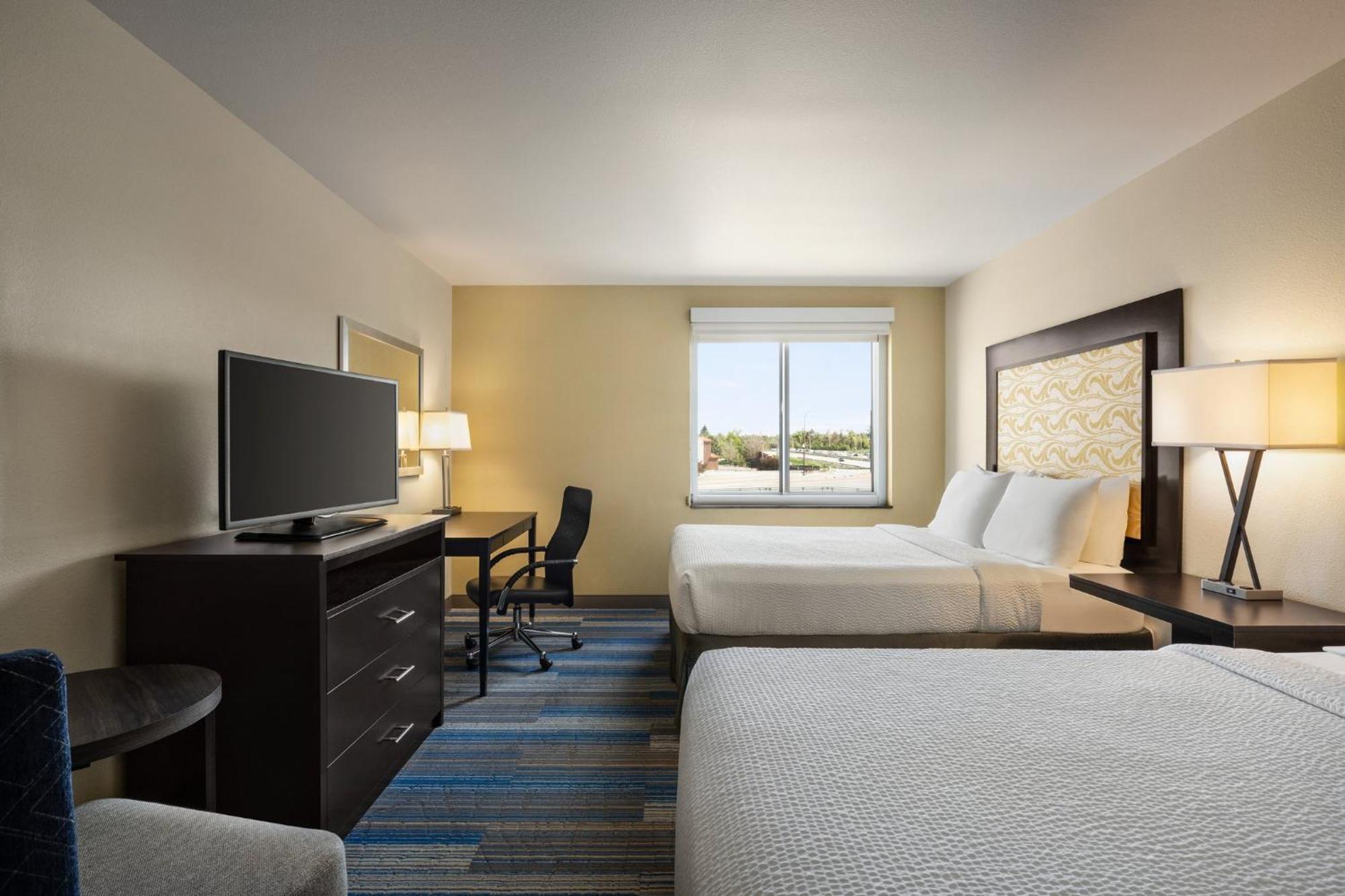 Holiday Inn Express & Suites Colorado Springs Central By Ihg Luaran gambar